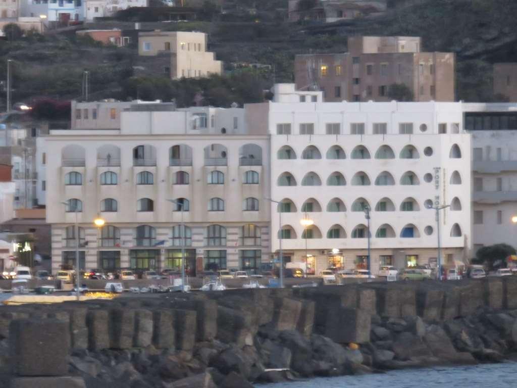 פנטלריה Yacht Marina Hotel מראה חיצוני תמונה