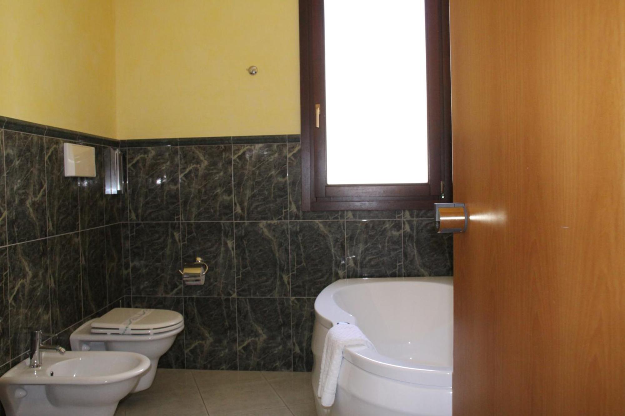 פנטלריה Yacht Marina Hotel מראה חיצוני תמונה